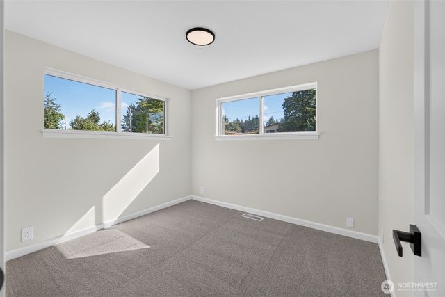 30025 14th Avenue S, Federal Way, WA 98003