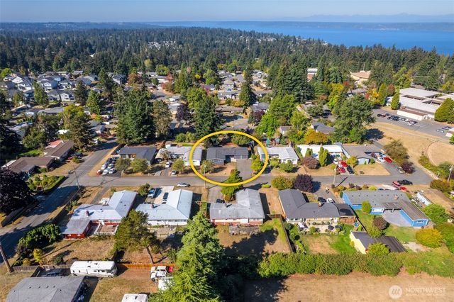 30025 14th Avenue S, Federal Way, WA 98003