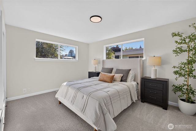 30025 14th Avenue S, Federal Way, WA 98003
