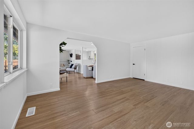30025 14th Avenue S, Federal Way, WA 98003
