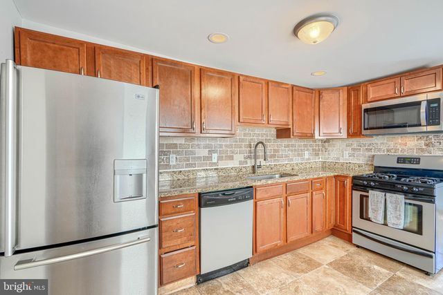11 W WEST ST, Baltimore, MD 21230