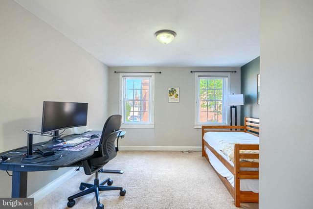 11 W WEST ST, Baltimore, MD 21230