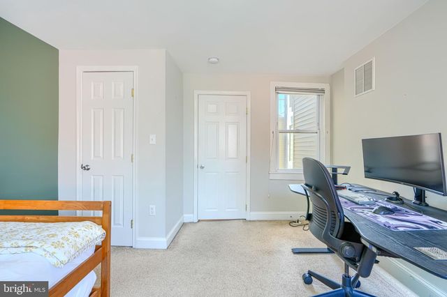11 W WEST ST, Baltimore, MD 21230