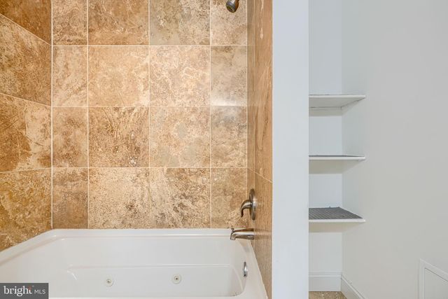 11 W WEST ST, Baltimore, MD 21230