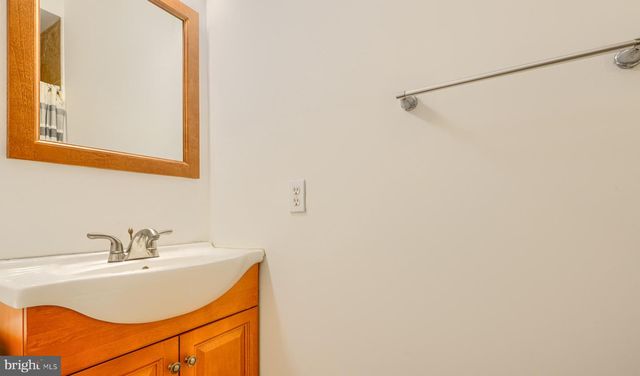 11 W WEST ST, Baltimore, MD 21230