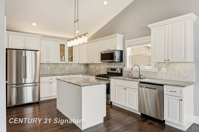 5570 Blackberry Road, Saginaw Twp, MI 48603