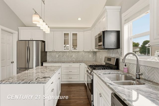 5570 Blackberry Road, Saginaw Twp, MI 48603