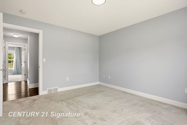 5570 Blackberry Road, Saginaw Twp, MI 48603