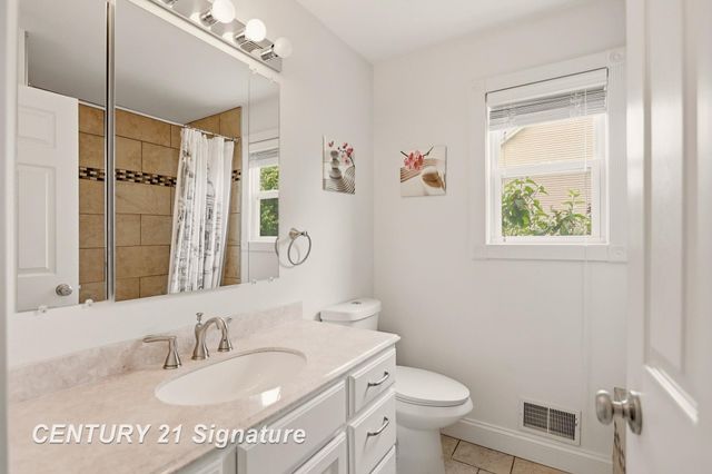5570 Blackberry Road, Saginaw Twp, MI 48603
