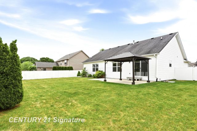 5570 Blackberry Road, Saginaw Twp, MI 48603