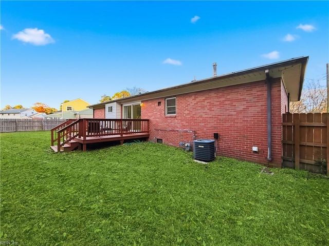 307 Beacon Hill CT, Norfolk, VA 23502