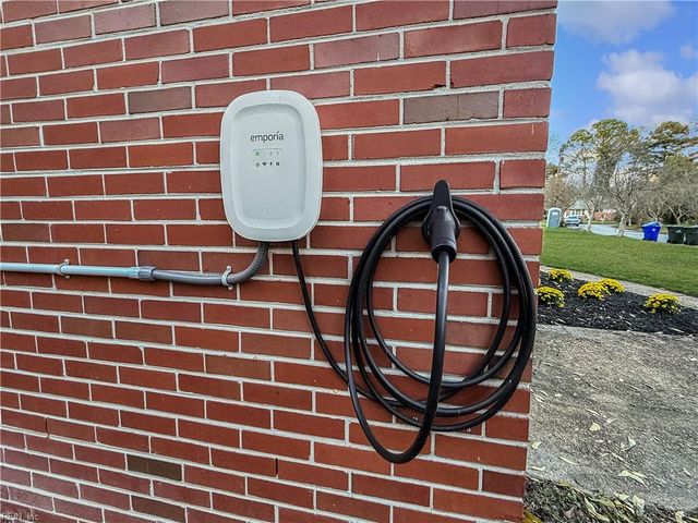 307 Beacon Hill CT, Norfolk, VA 23502