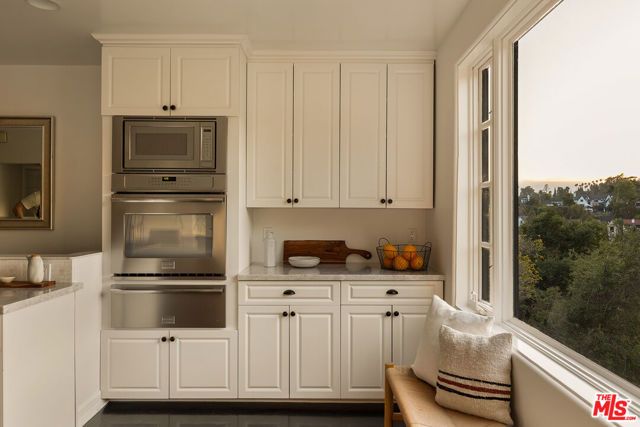 2293 Bronson Hill Drive, Los Angeles, CA 90068