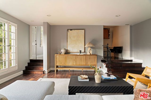 2293 Bronson Hill Drive, Los Angeles, CA 90068