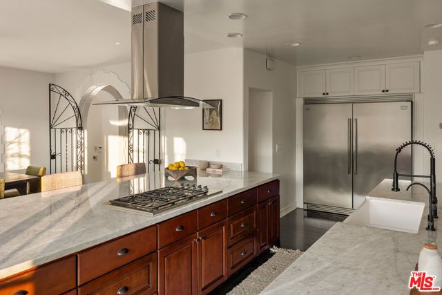 2293 Bronson Hill Drive, Los Angeles, CA 90068