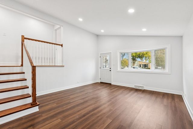 26 N Craig Place, Lombard, IL 60148