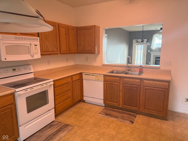 9663 Stonewall Lane, Avon, IN 46123