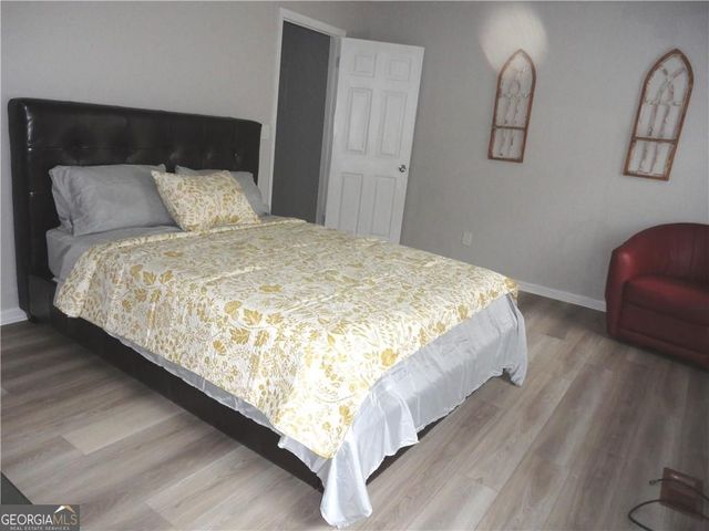 155 Willow Stream Court, Roswell, GA 30076