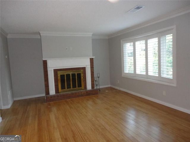 155 Willow Stream Court, Roswell, GA 30076