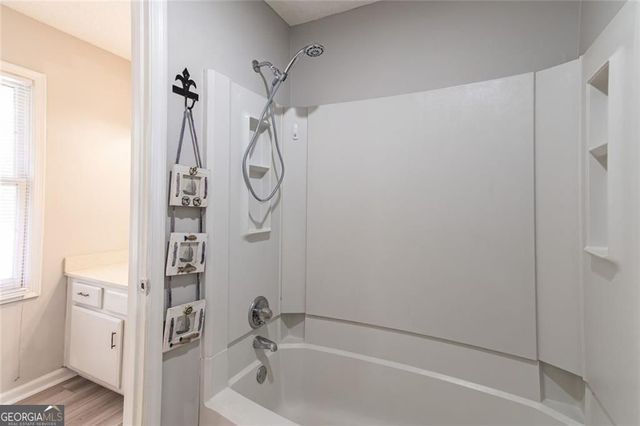 155 Willow Stream Court, Roswell, GA 30076