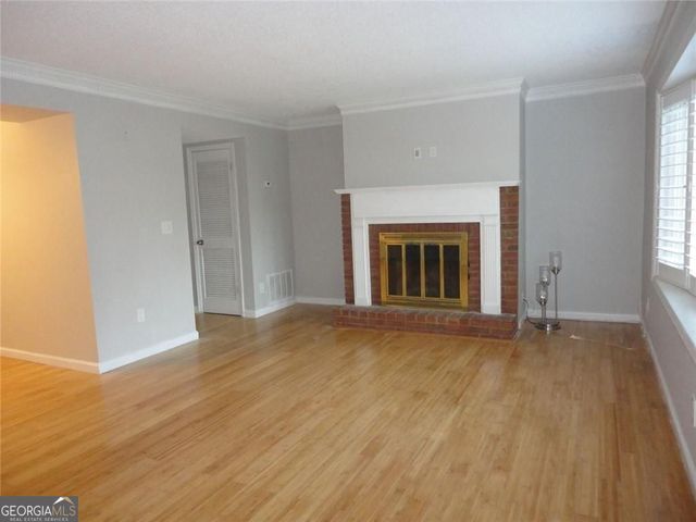 155 Willow Stream Court, Roswell, GA 30076