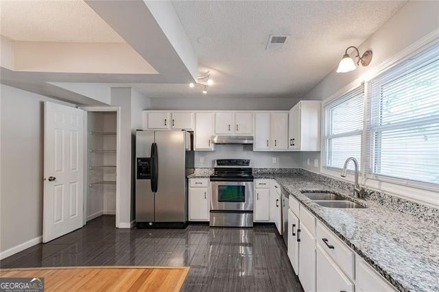 155 Willow Stream Court, Roswell, GA 30076