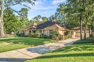 2230 Riverlawn Drive, Kingwood, TX 77339