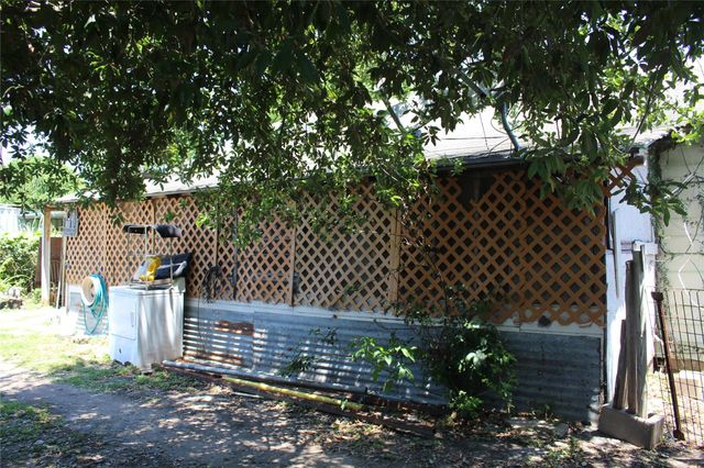 8007 Masterson Street, Houston, TX 77029