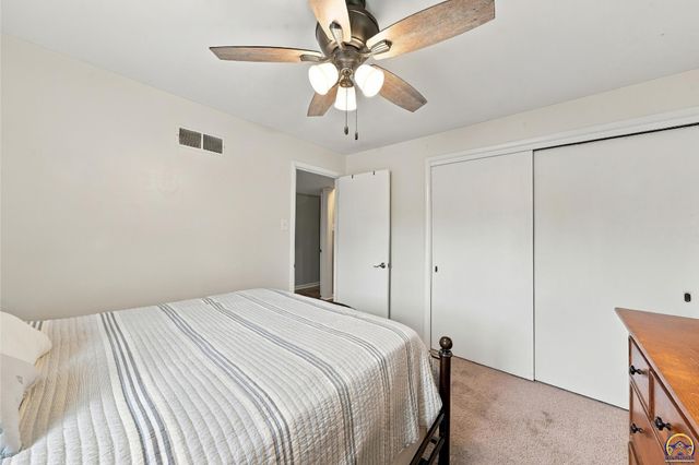 1816 SW 27th ST, Topeka, KS 66611