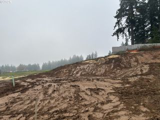 16084 Serres Farms Way 52, Oregon City, OR 97045