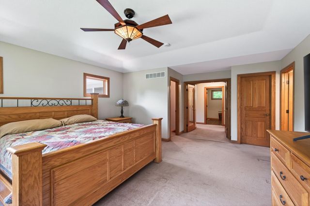 11224 Halstead Trail, Woodbury, MN 55129