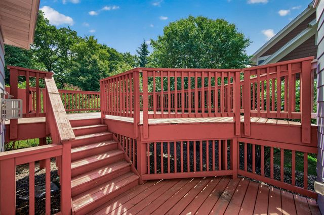 11224 Halstead Trail, Woodbury, MN 55129
