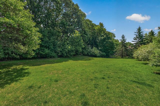 11224 Halstead Trail, Woodbury, MN 55129