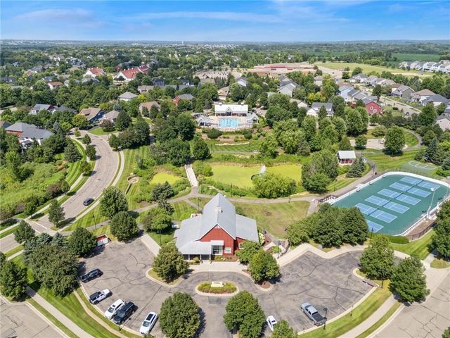 11224 Halstead Trail, Woodbury, MN 55129