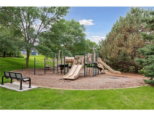 11224 Halstead Trail, Woodbury, MN 55129