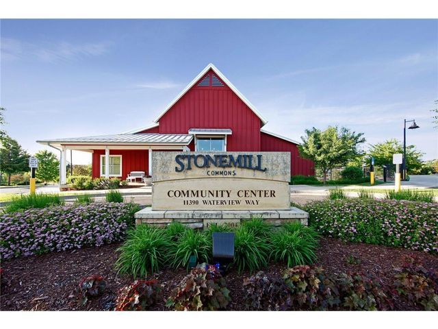 11224 Halstead Trail, Woodbury, MN 55129