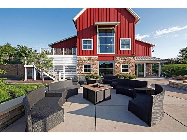 11224 Halstead Trail, Woodbury, MN 55129