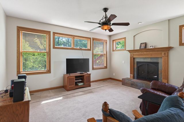 11224 Halstead Trail, Woodbury, MN 55129