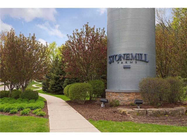 11224 Halstead Trail, Woodbury, MN 55129