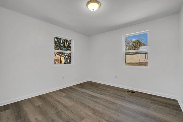 1032 N Woodward Avenue, Tallahassee, FL 32304