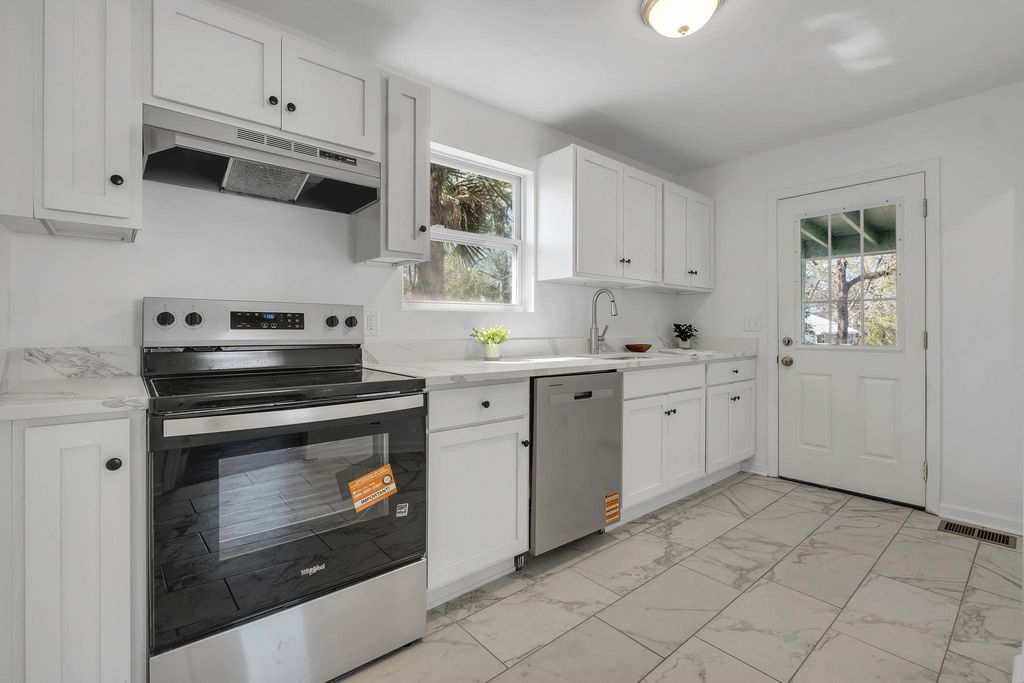 1032 N Woodward Avenue, Tallahassee, FL 32304