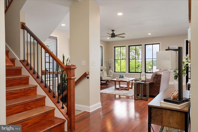 20 SHORE WALK RD, Riva, MD 21140