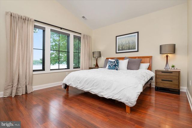 20 SHORE WALK RD, Riva, MD 21140
