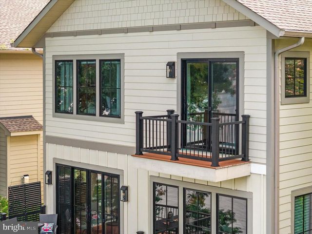 20 SHORE WALK RD, Riva, MD 21140
