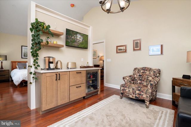 20 SHORE WALK RD, Riva, MD 21140