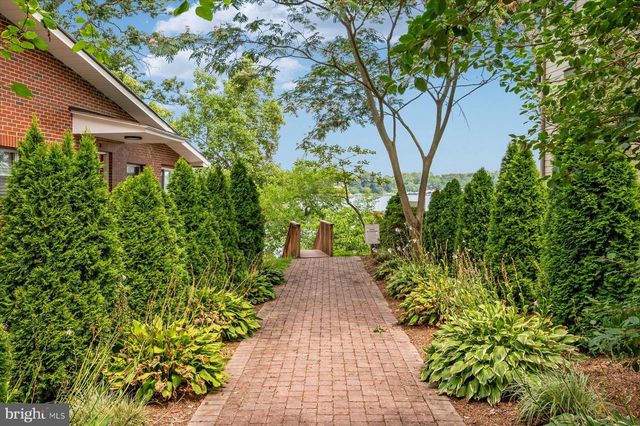 20 SHORE WALK RD, Riva, MD 21140