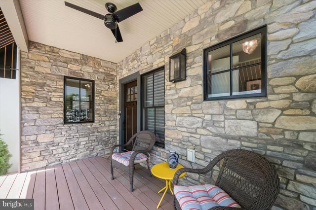 20 SHORE WALK RD, Riva, MD 21140