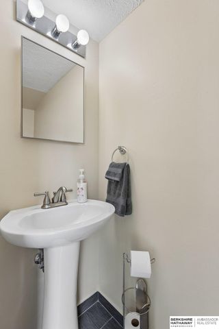 4485 Hillsdale Avenue, Omaha, NE 68107