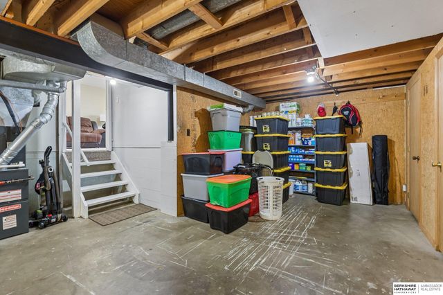 4485 Hillsdale Avenue, Omaha, NE 68107