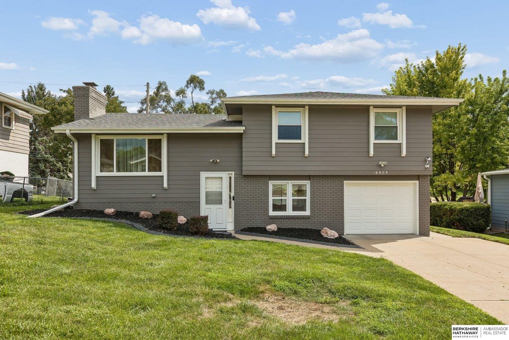 4485 Hillsdale Avenue, Omaha, NE 68107